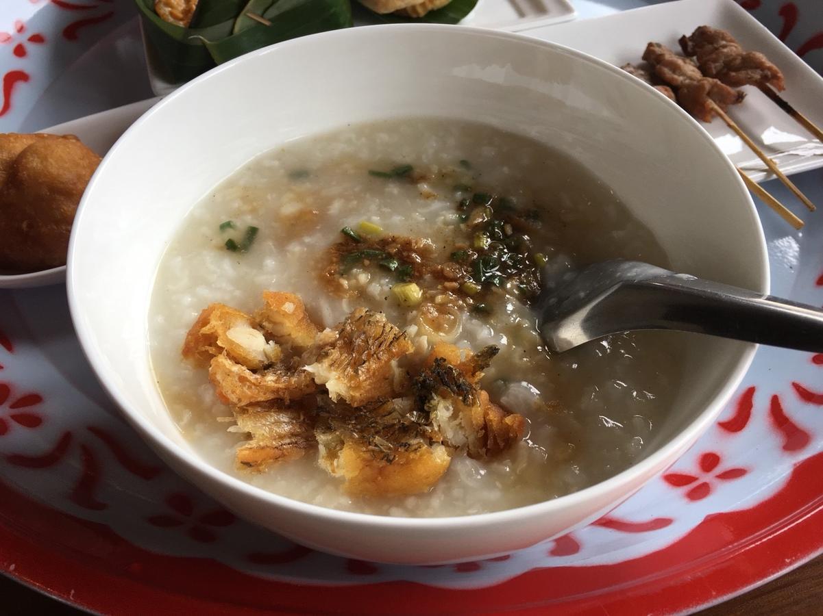 Comeneetee Uthai Ban Khok Mo Екстериор снимка